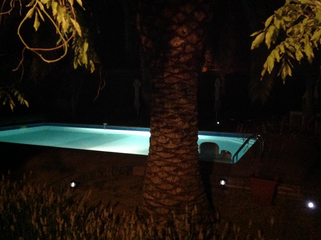 Hotel Le Patio Fleuri Lorgues Esterno foto