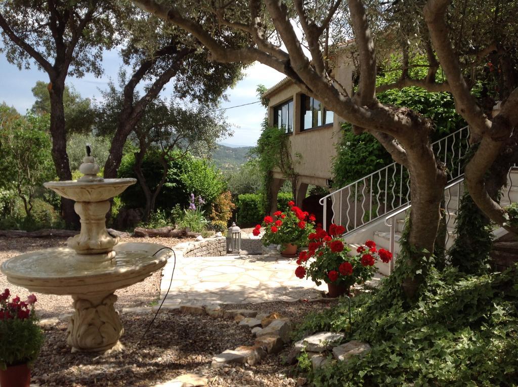 Hotel Le Patio Fleuri Lorgues Esterno foto